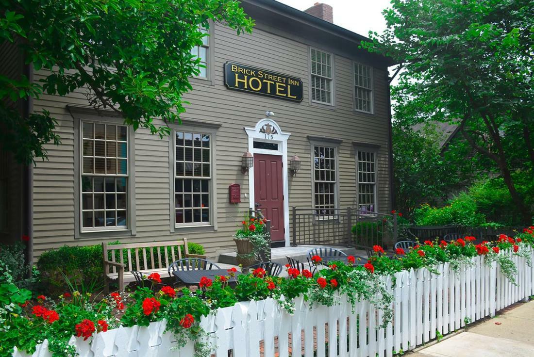 Brick Street Inn Зайонсвілл Екстер'єр фото